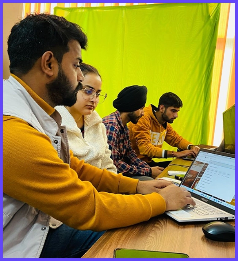 Computer Lab – B2B Campus Jalandhar
